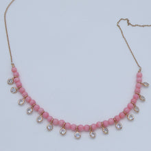 Carica l&#39;immagine nel visualizzatore di Gallery, Collana decolté colorato con chanel     PE 194
