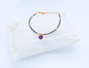 Bracciale ematite con ciondoli misti    Ref. B 333