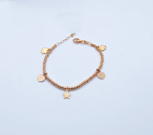 Carica l&#39;immagine nel visualizzatore di Gallery, Bracciale Ciambelline con ciondoli misti         Ref. B 4359/CD
