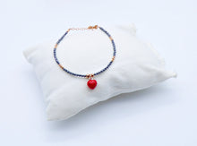 Carica l&#39;immagine nel visualizzatore di Gallery, Bracciale ematite ciondolo cuore/stella smaltato         Ref. B 170
