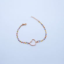 Carica l&#39;immagine nel visualizzatore di Gallery, Bracciale palline smaltate con intermezzo cuore grande a filo   Ref. B 877
