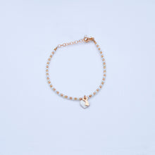 Carica l&#39;immagine nel visualizzatore di Gallery, Bracciale perline e palline rosa con ciondoli smalto e chiave/lucchetto  Ref. B 298
