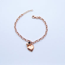 Carica l&#39;immagine nel visualizzatore di Gallery, Bracciale anelle bombate con Cuore/Stella grande bombata e pietre  Ref. B 181
