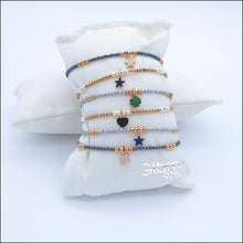 Carica l&#39;immagine nel visualizzatore di Gallery, Bracciale Ematite colorata con palline argento e ciondoli misti zirconi   Ref. B 333
