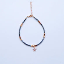 Carica l&#39;immagine nel visualizzatore di Gallery, Bracciale Ematite colorata con palline argento e ciondoli misti zirconi   Ref. B 333
