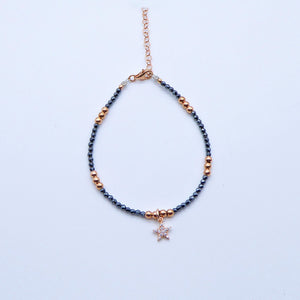 Bracciale Ematite colorata con palline argento e ciondoli misti zirconi   Ref. B 333